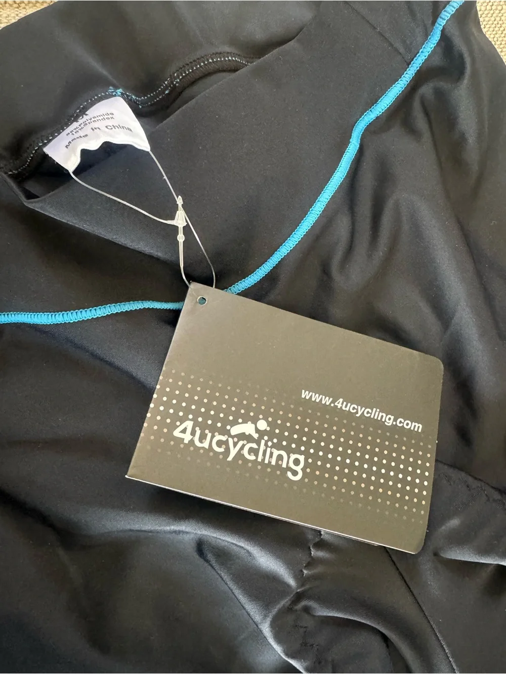 NWT 4UCycling Woman’s Padded Cycling Capris - Black w Blue trim